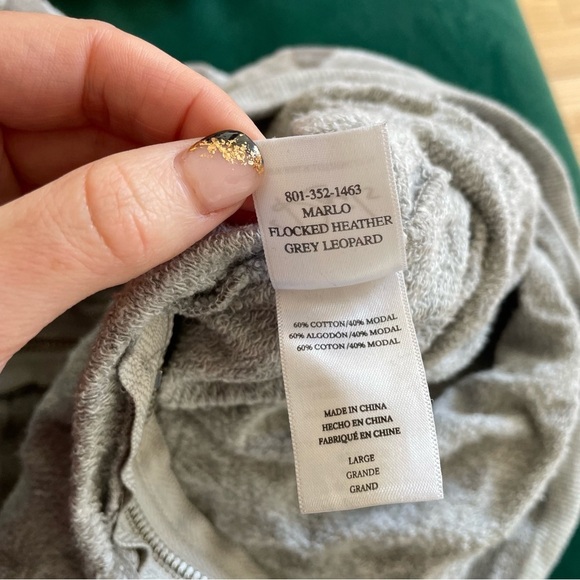 Rails Marlo Flocked Heather Grey Leopard Print Side Zip Pullover Sweatshirt Sz L - Picture 11 of 12